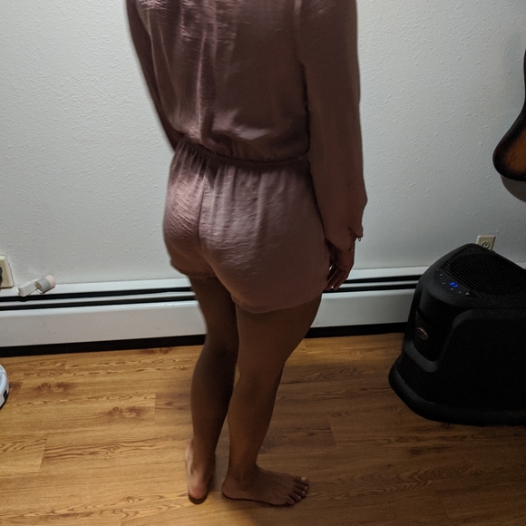 Romper - Picture 2 of 6